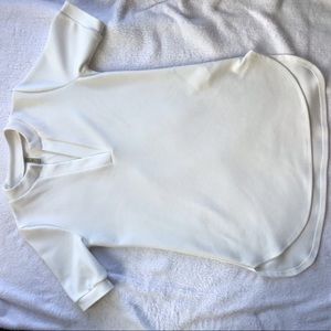 Goo Yoo white tunic top, size small.